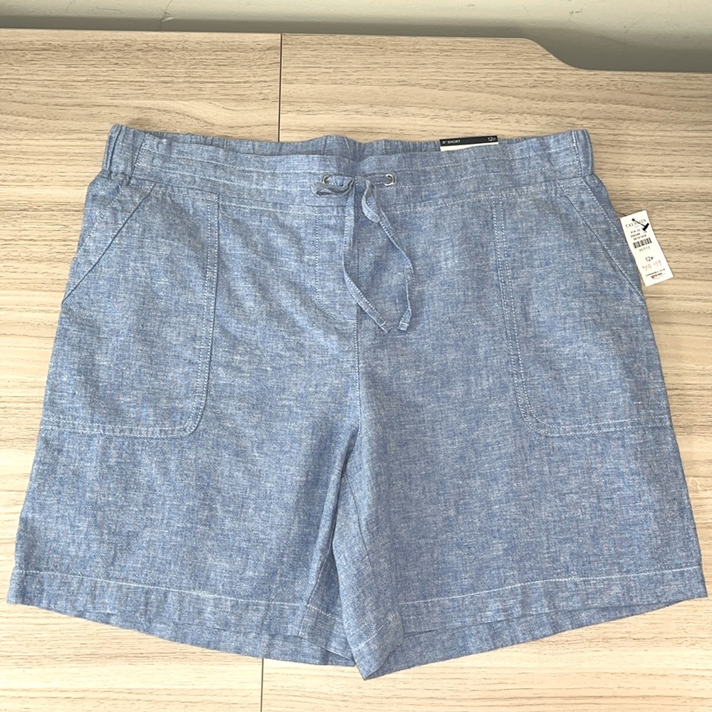 Talbots NWT SIZE 12P Ladies Linen/cotton elastic waist shorts